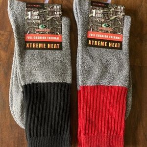 NWT 2 Mossy Oak Thermal Extreme Heat Mens Socks